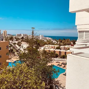 Apartamento Nice views in Apartamentos Ponderosa, Playa Feñabe