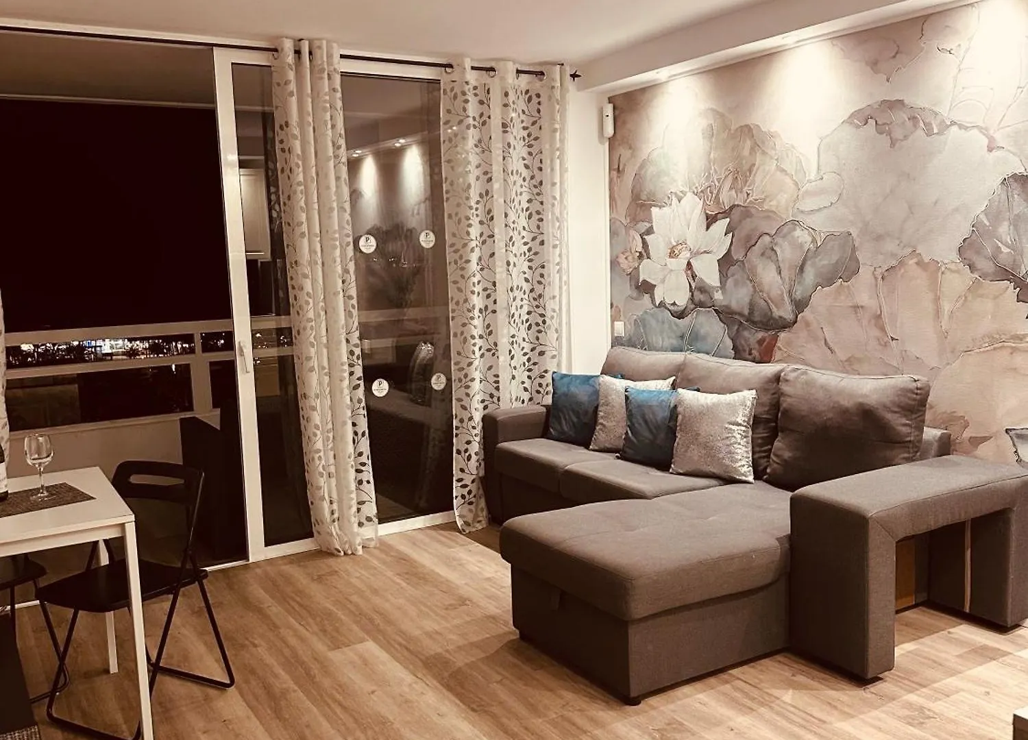 Komfortowy Apartament Z Jedna Sypialnia W Playa De Las Americas Playa Fanabe